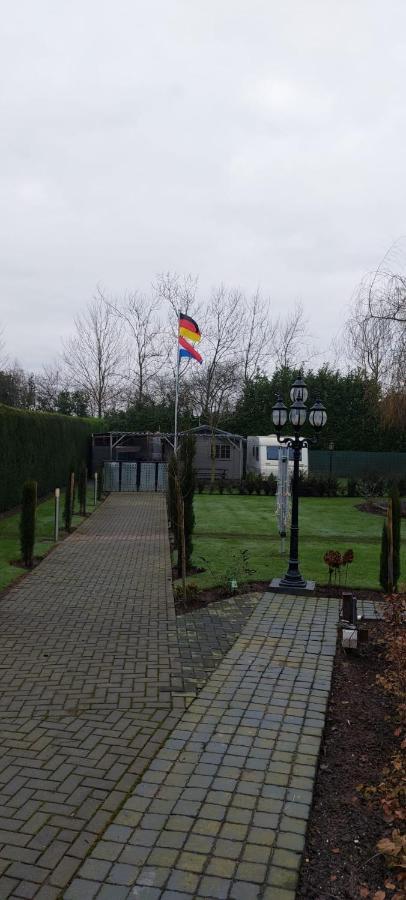 Urlaub Machen Direkt Am Irland Das Kinderparadies In Twisteden Im Grossen Garten Bei Privatleute Fur Maximal Sechs Personen Kevelaer Exteriör bild
